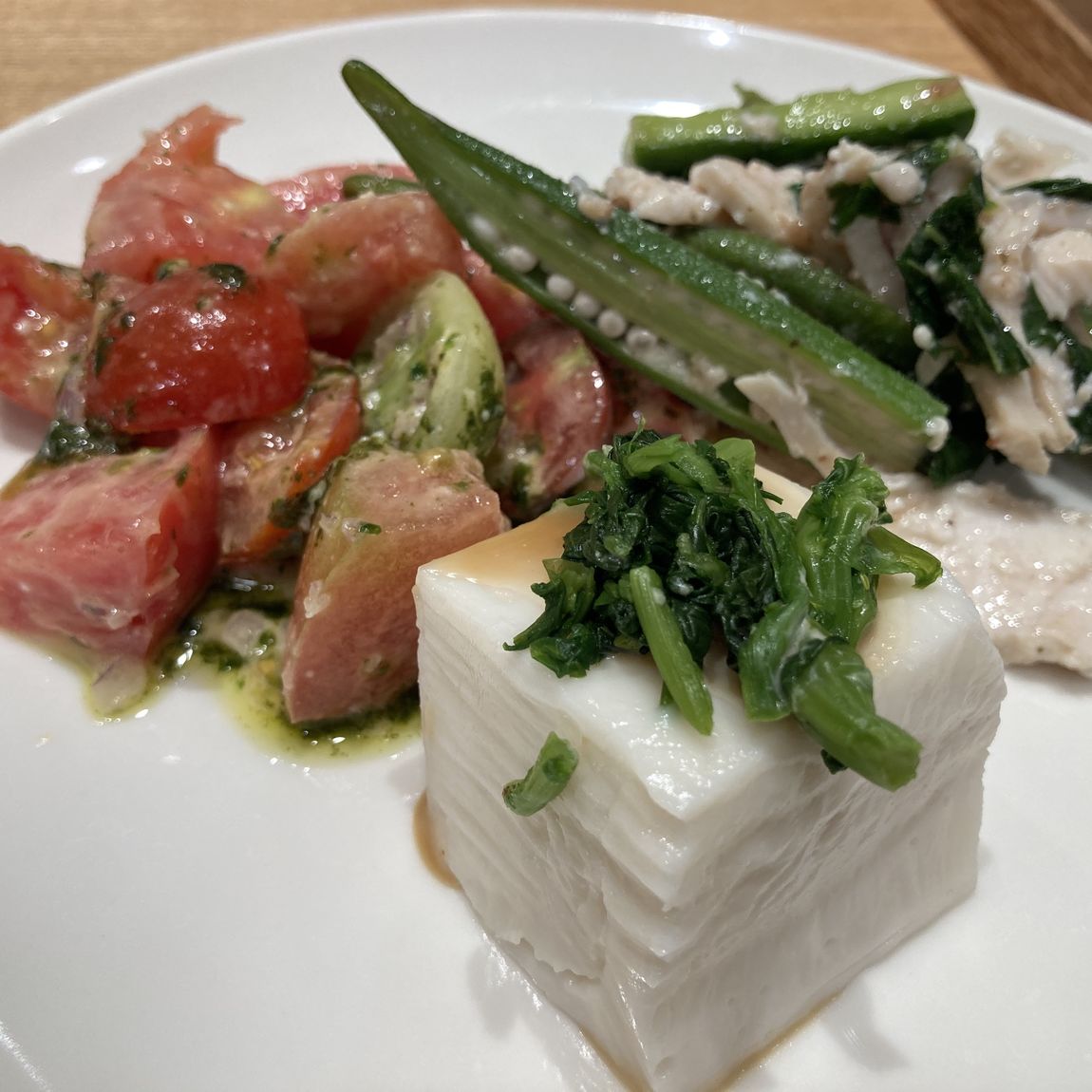 【Café＆Meal　MUJI近鉄四日市】モチモチ！みるく豆腐白ごまソース添え