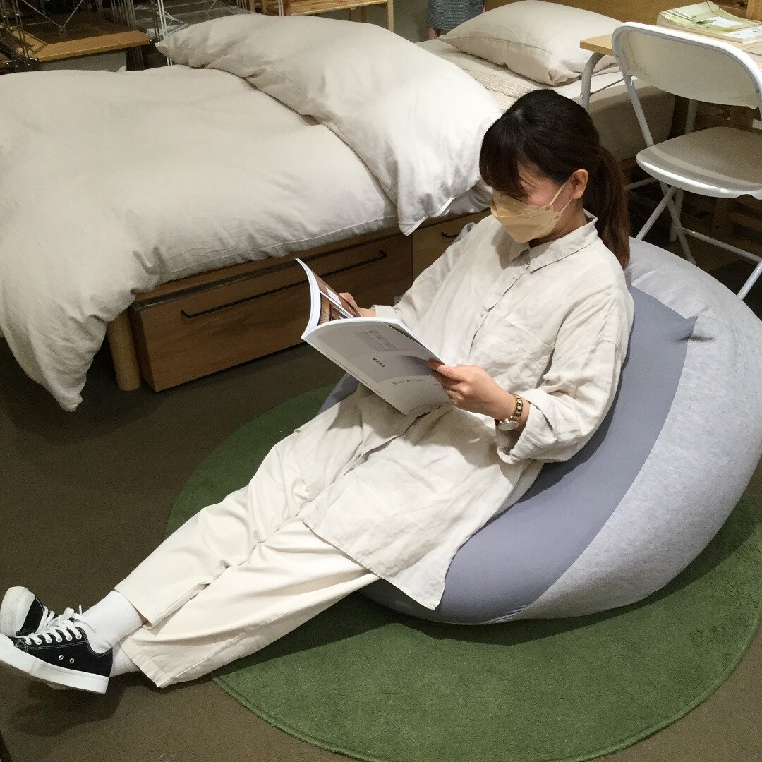 フィットでくつろぐ写真