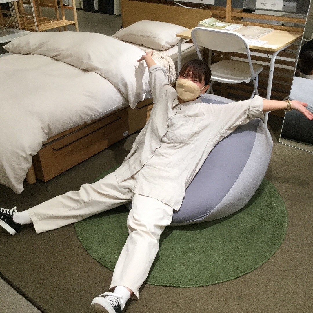フィットでくつろぐ写真