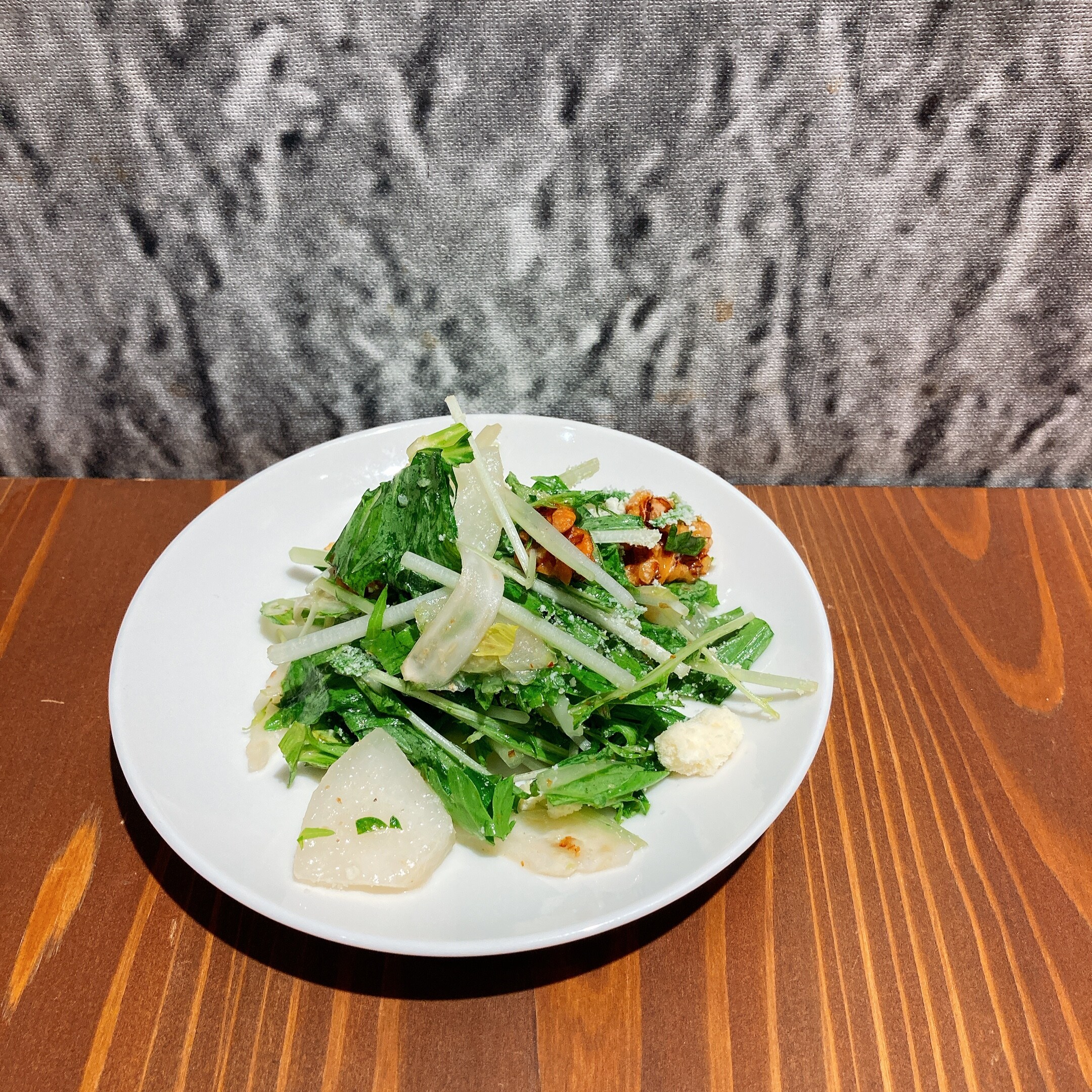 【Café＆Meal MUJI近鉄四日市】色鮮やかな秋デリ2品をピックアップ！！「梨とセロリとクルミのサラダ」と「根菜のラタトゥイユ」