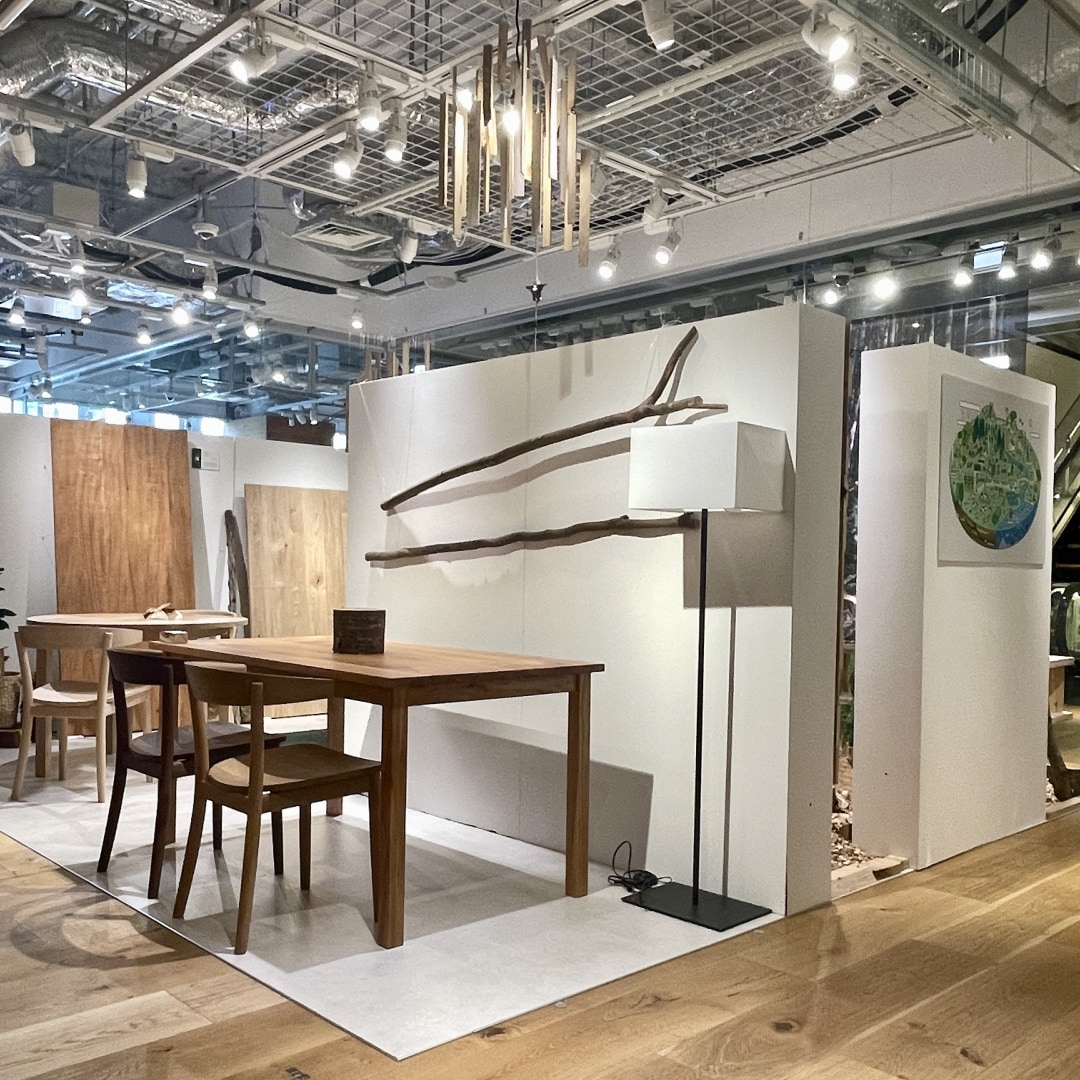 【銀座】日本の木でつくりました｜5F 家具　
