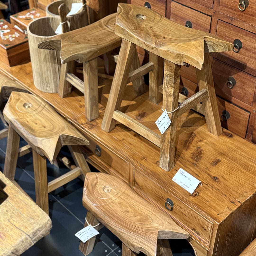 【銀座】スタッフのおすすめする古家具｜5F 家具　