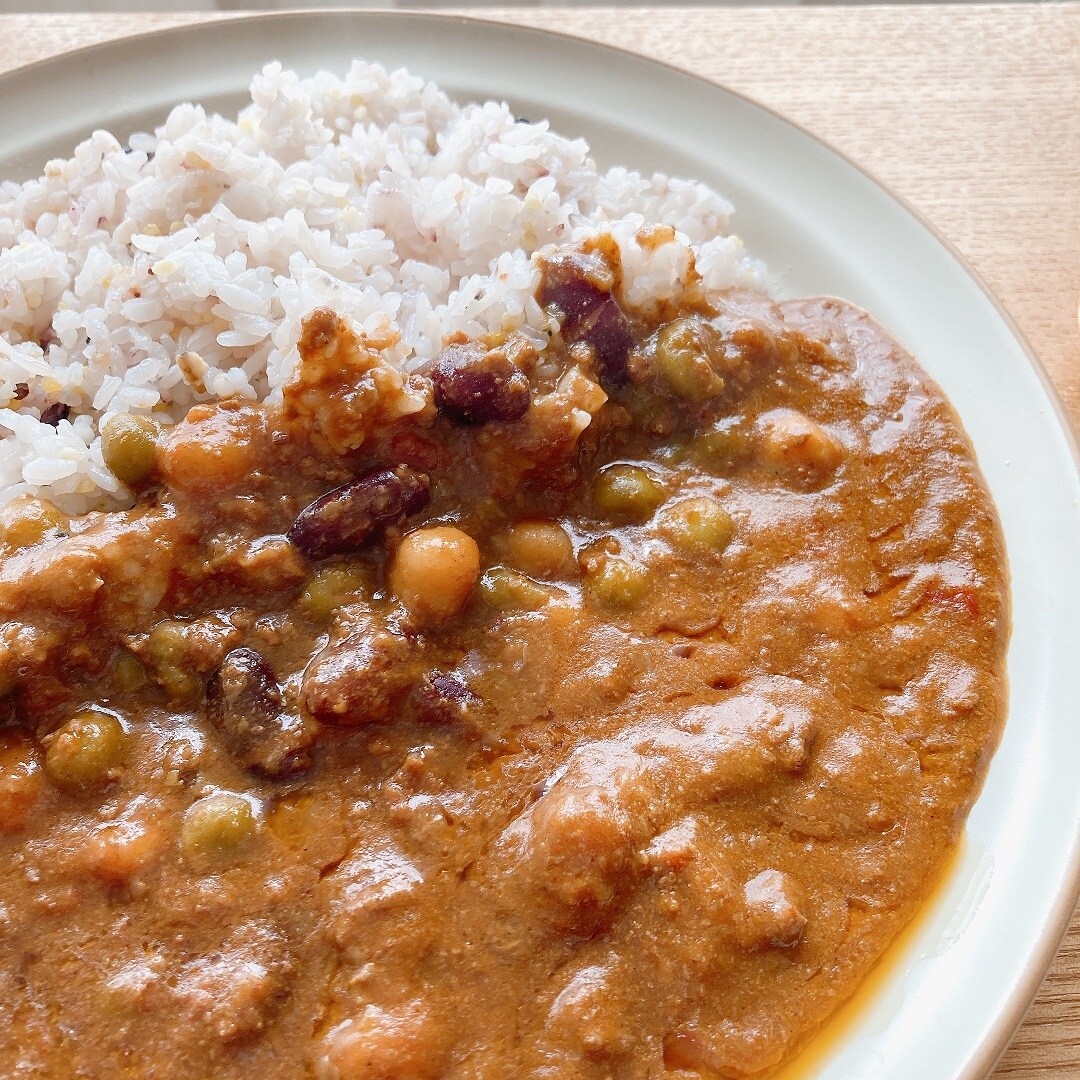 猪肉と3種の豆カレー