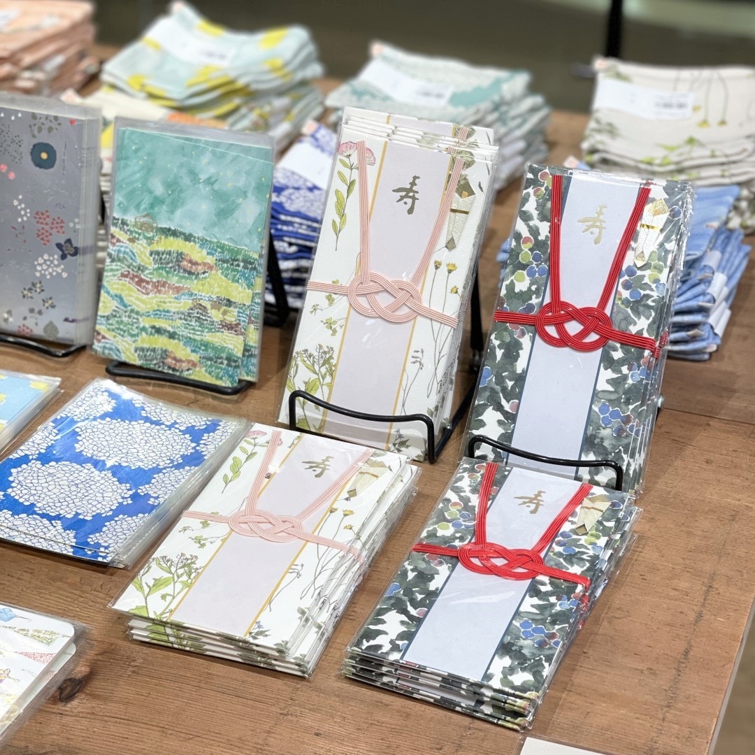 【銀座】イイダ傘店 展示販売会 傘の雨 〜It‘s Raining Umbrellas 〜はじまりました。｜4F OpenMUJI 