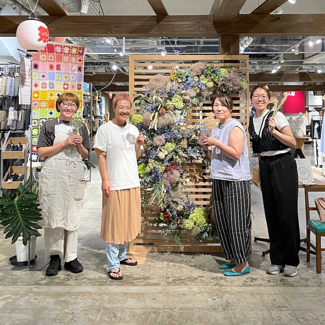 【直江津】無印良品 直江津「6周年祭」ありがとうございました｜『ナンバーフラワー “6”』_4Ck7KR