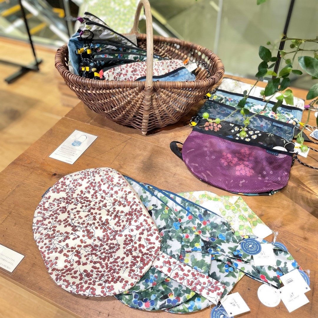 【銀座】イイダ傘店 展示販売会 傘の雨 〜It‘s Raining Umbrellas 〜はじまりました。｜4F OpenMUJI 
