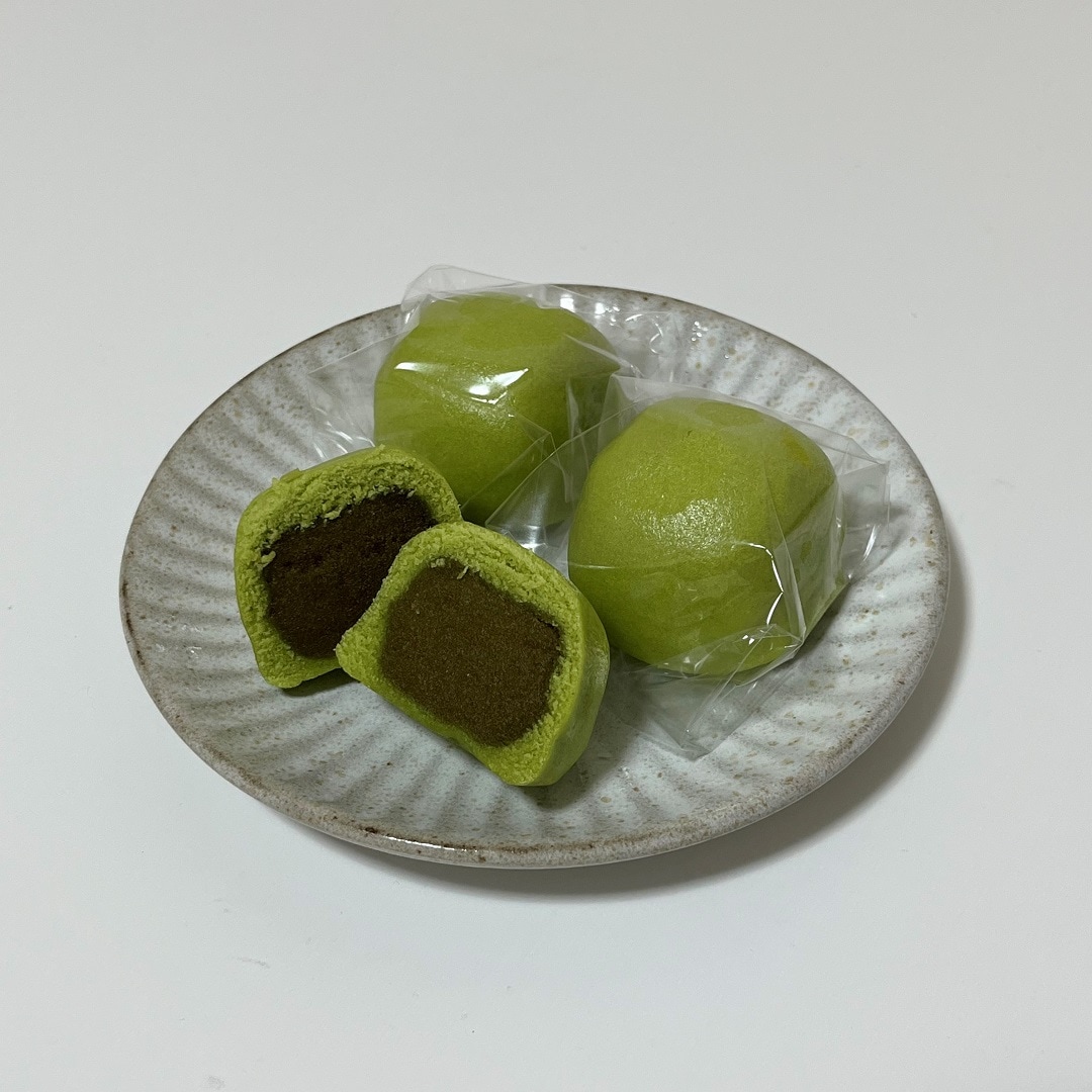 抹茶まんじゅうの断面