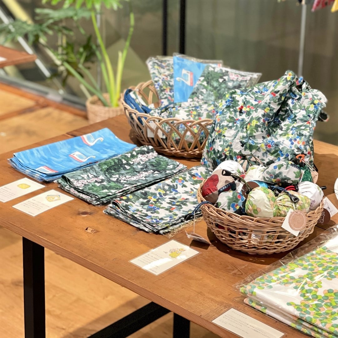 【銀座】イイダ傘店 展示販売会 傘の雨 〜It‘s Raining Umbrellas 〜はじまりました。｜4F OpenMUJI 