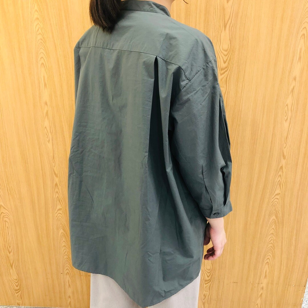 後ろ