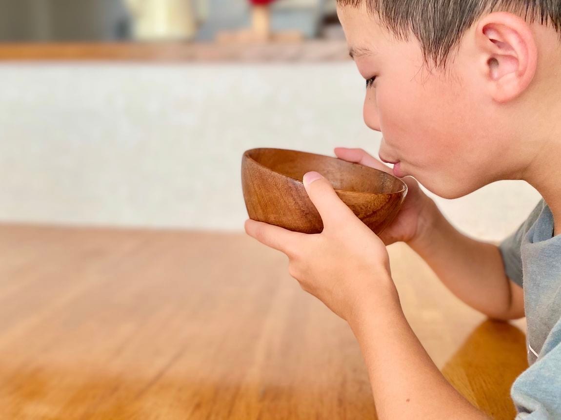 【シエスタハコダテ】アカシア食器で、ほっこり美味しく。