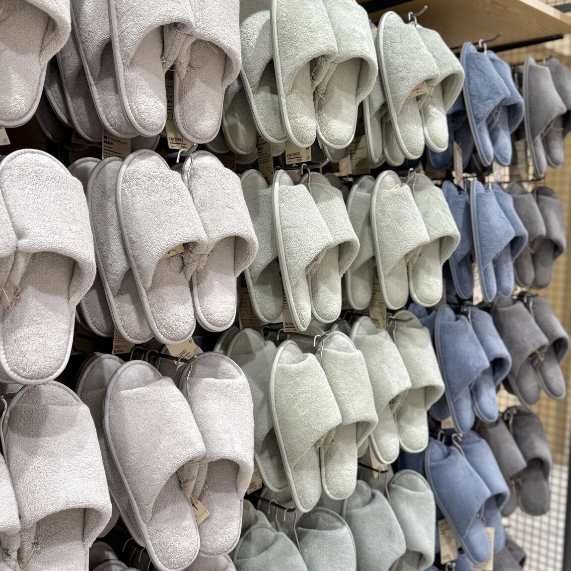 【イオンモール橿原】素足がよろこぶ、履き心地_3GyQIg
