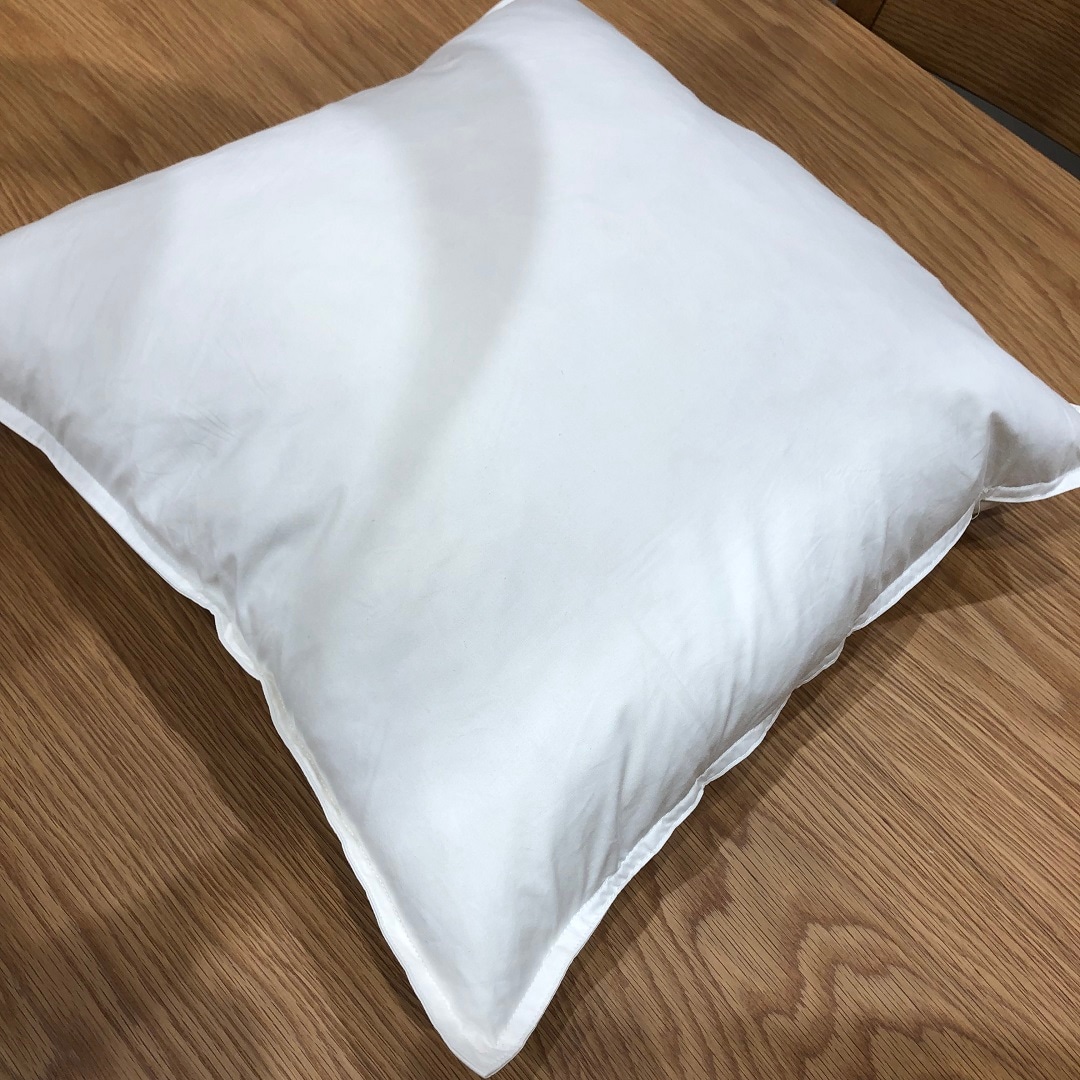 羽根クッション43