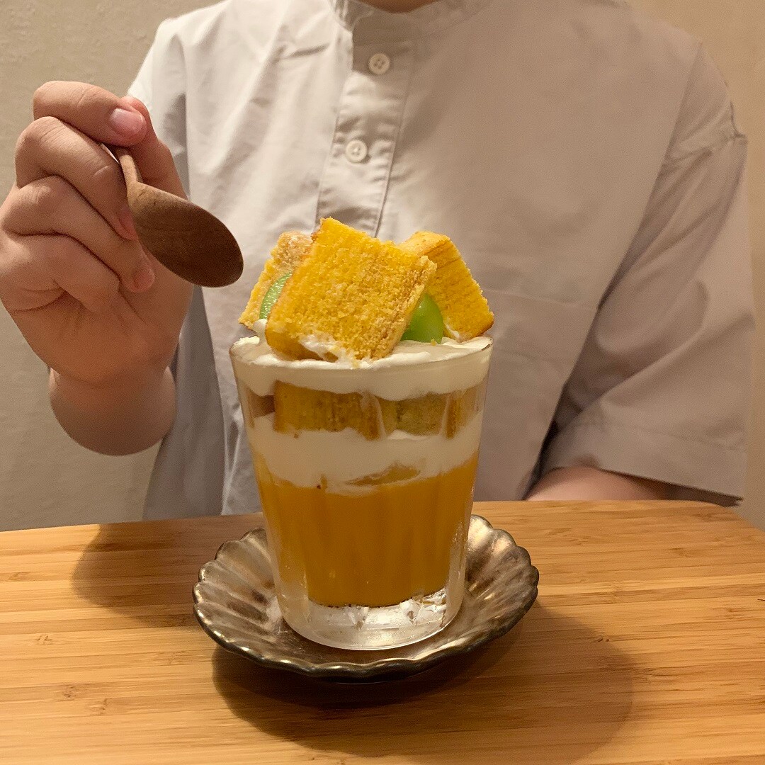 【難波】バウムパフェ　パイナップル編