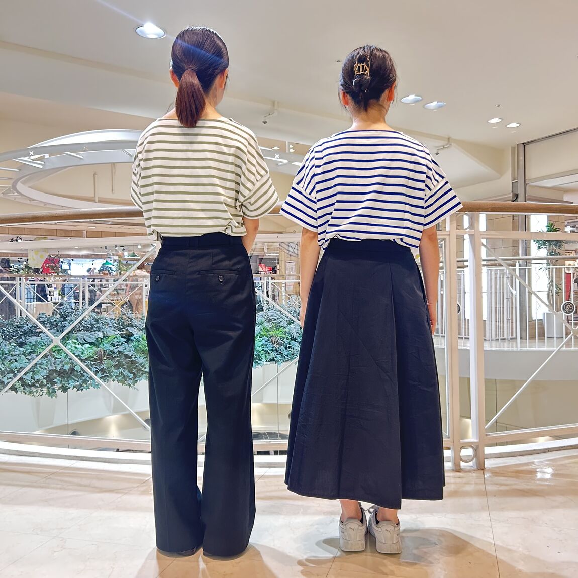 背面