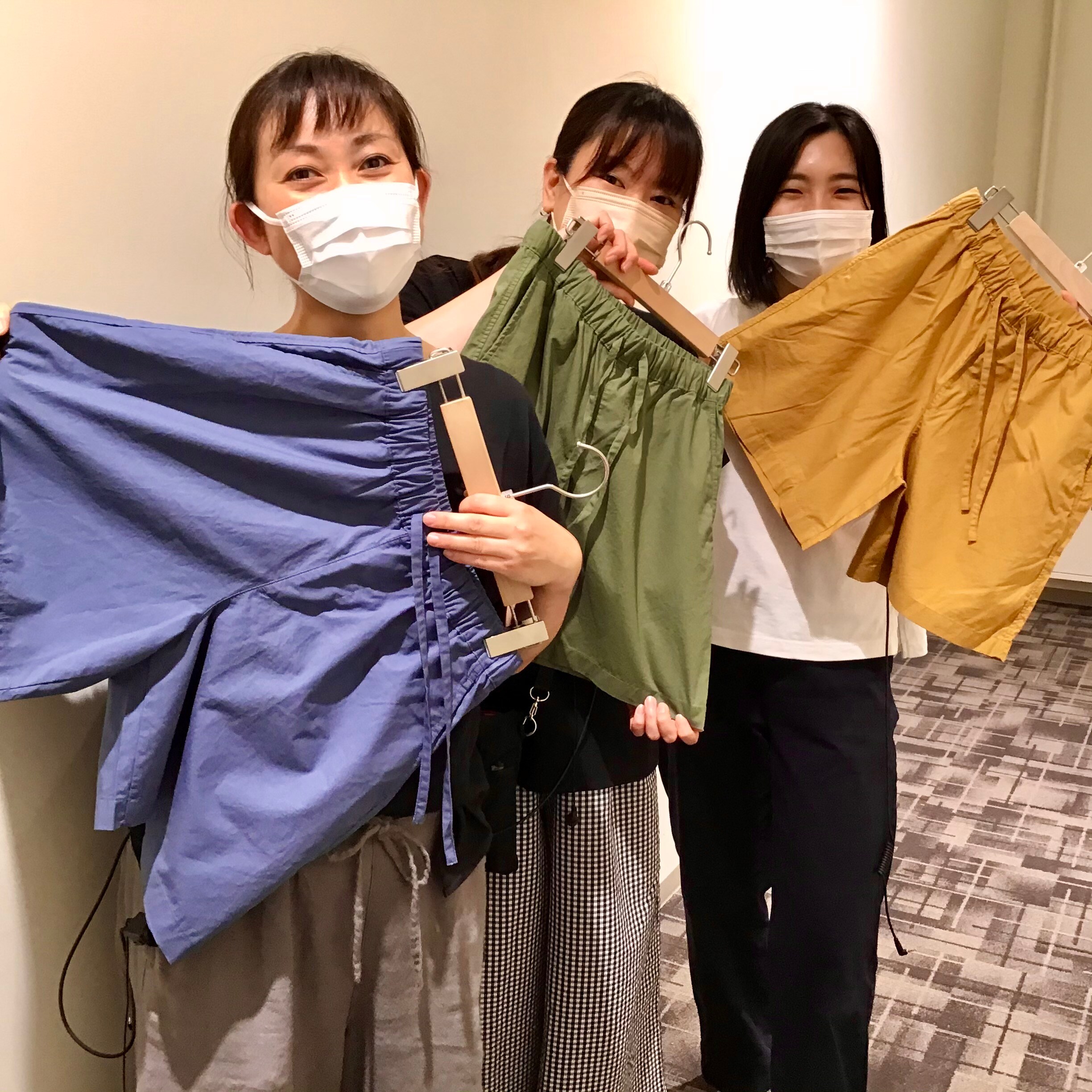 紹介商品とスタッフ