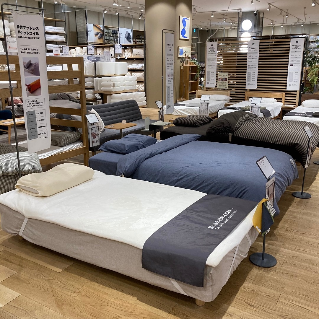 【グランツリー武蔵小杉】脚付マットレス