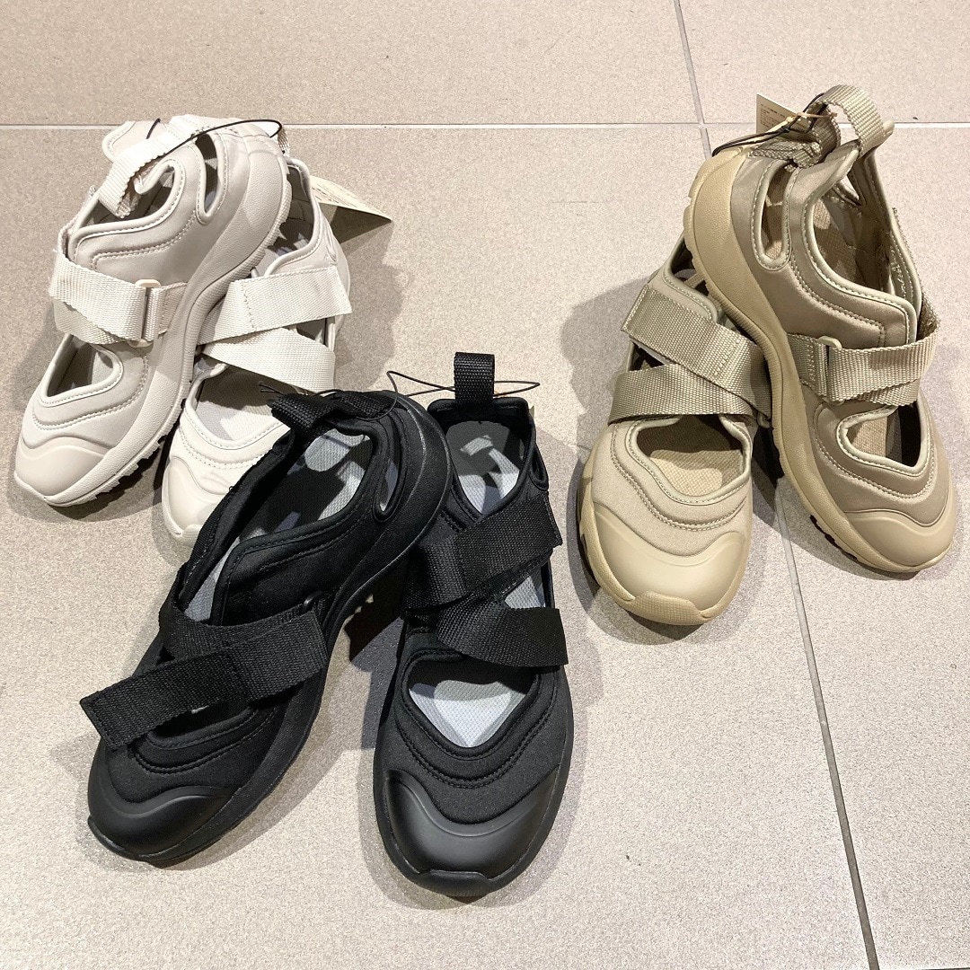 【ジョイナステラス二俣川】サンダル