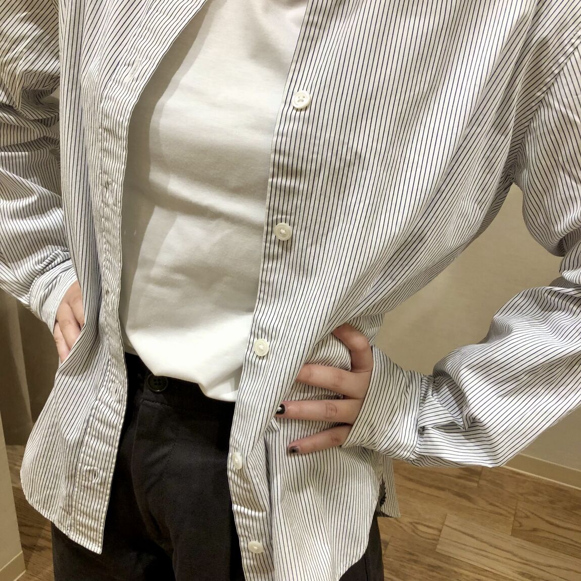 ４