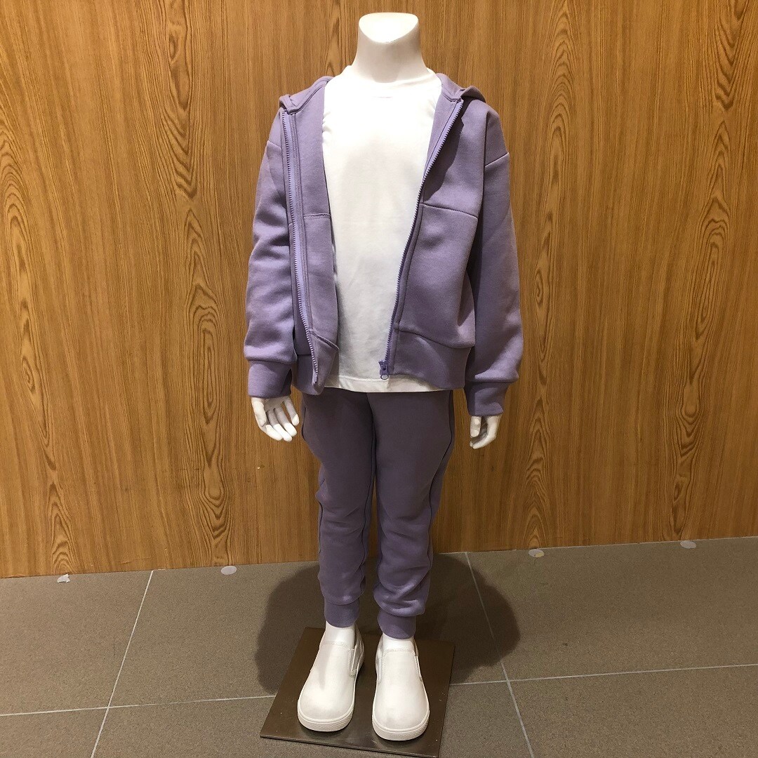 aw23