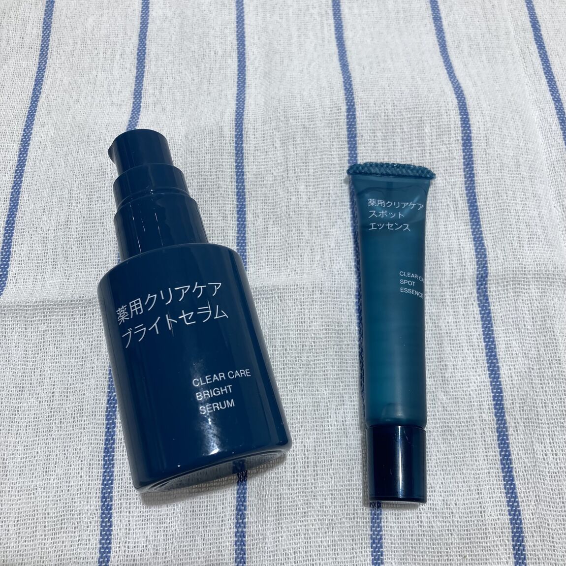ブライトセラムとスポットエッセンスの写真