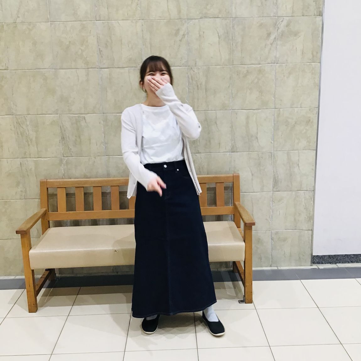 ３