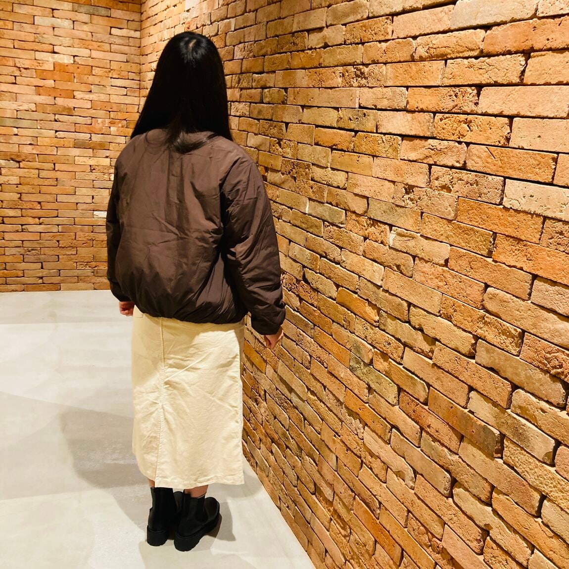 後ろ