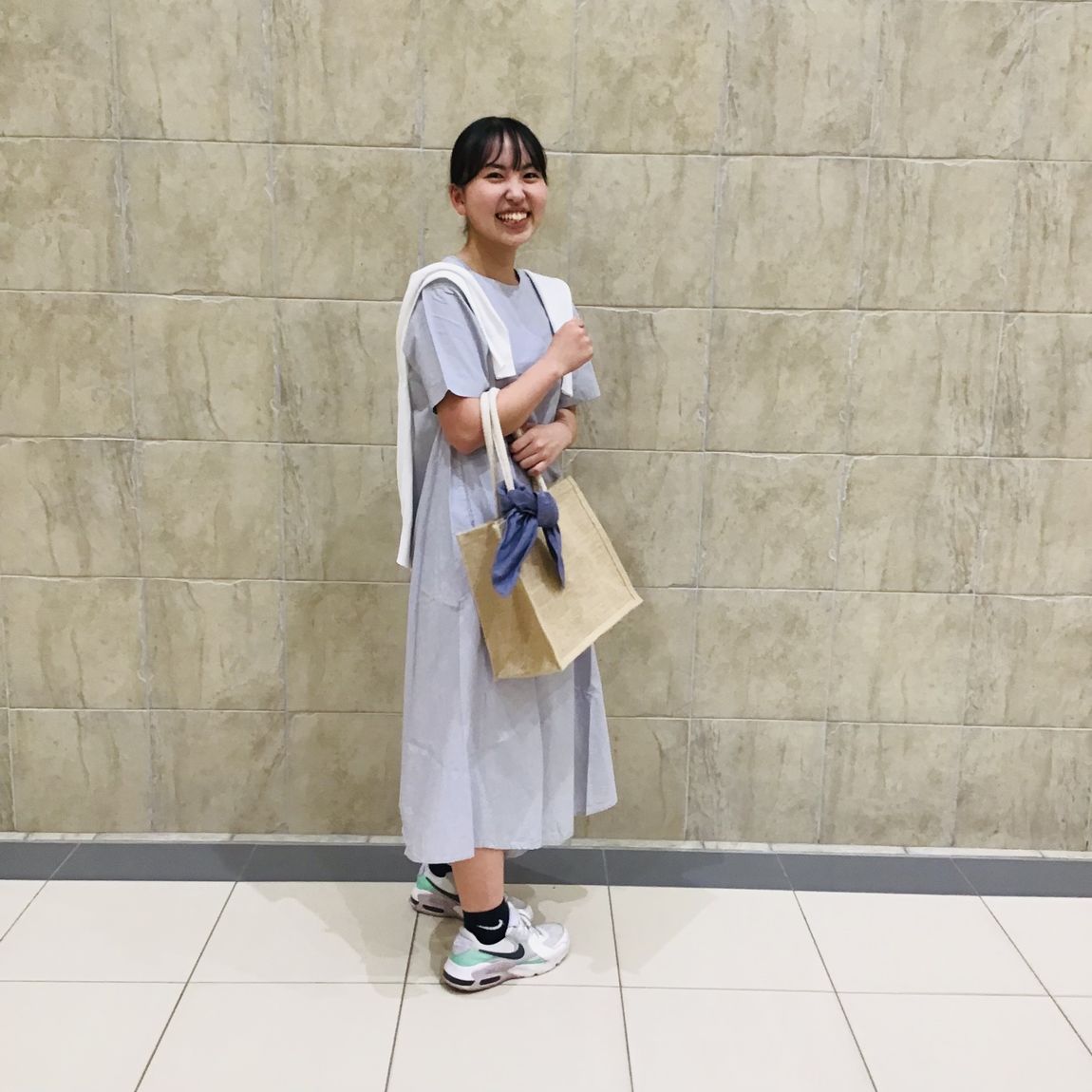 １