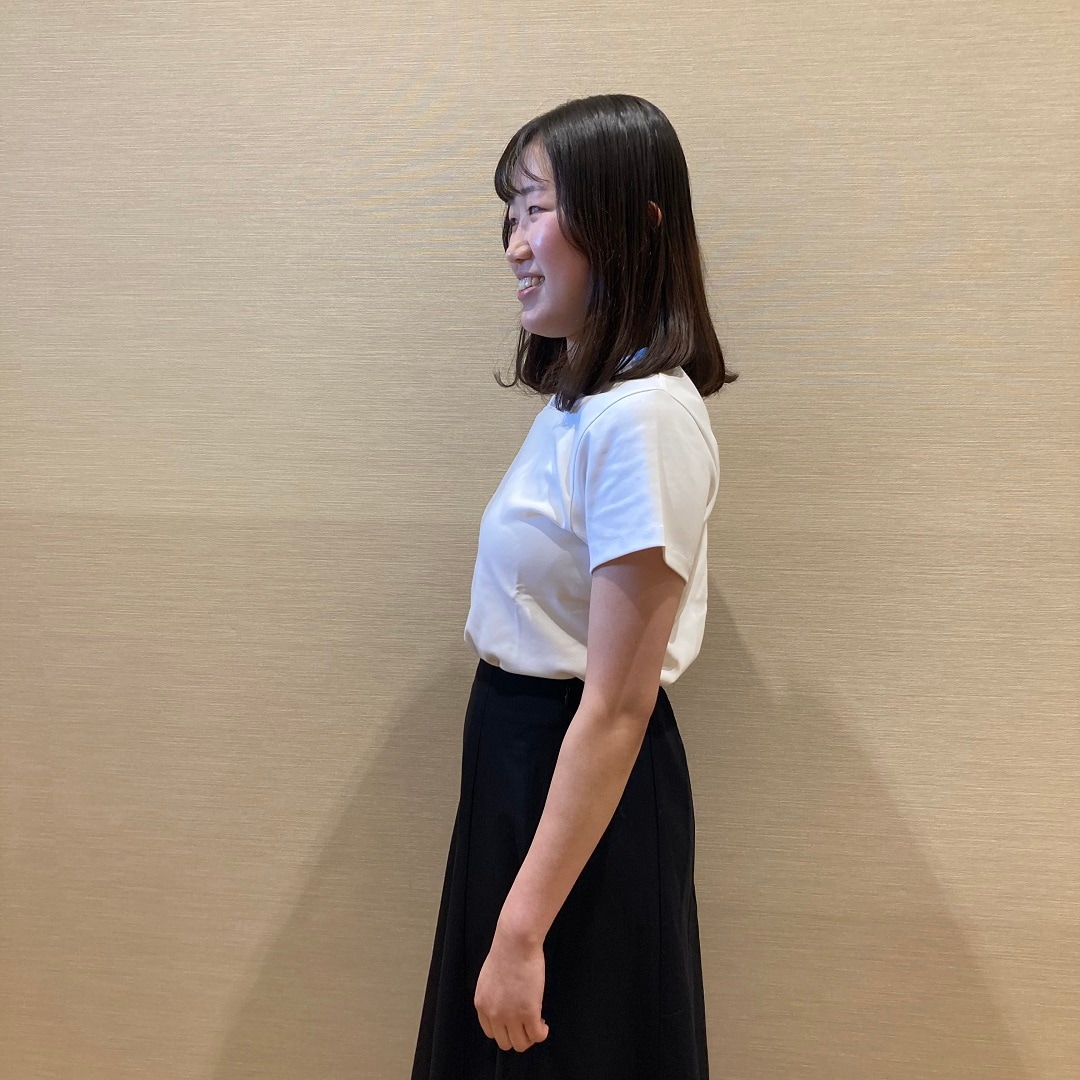 腕回りもすっきりみえます