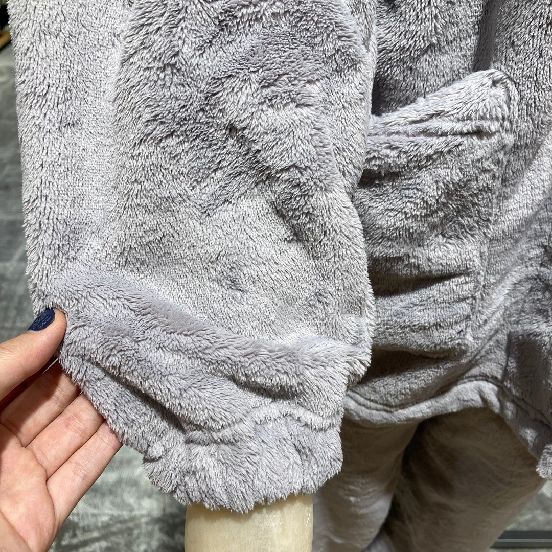 静電気が起きにくい　着る毛布パジャマの写真