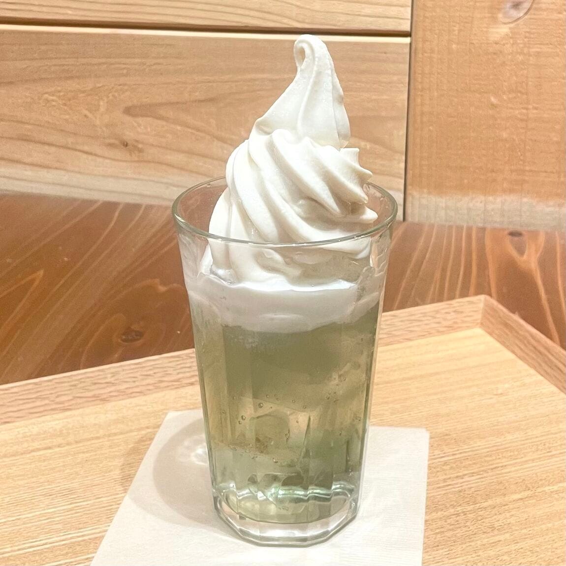 【Café＆MealMUJI近鉄四日市】暑い日にぴったりなメロンクリームソーダ