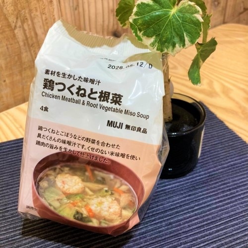 味噌汁鶏つくねと根菜の画像