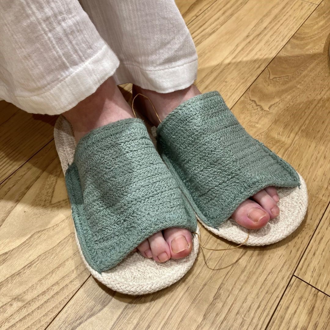 ルームサンダル前開き