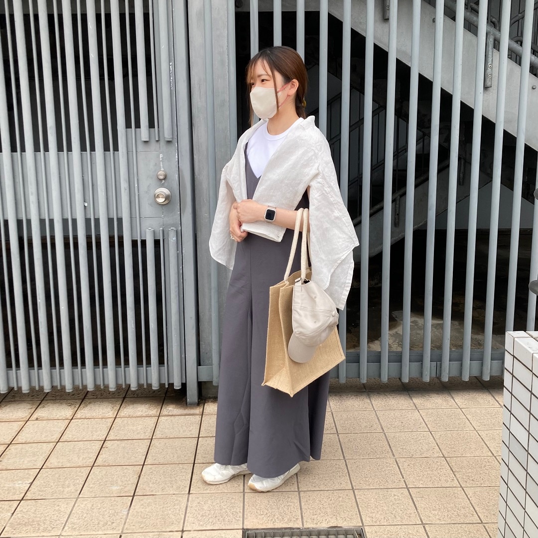 婦人　風を通す　ストレッチサッカー　サロペット