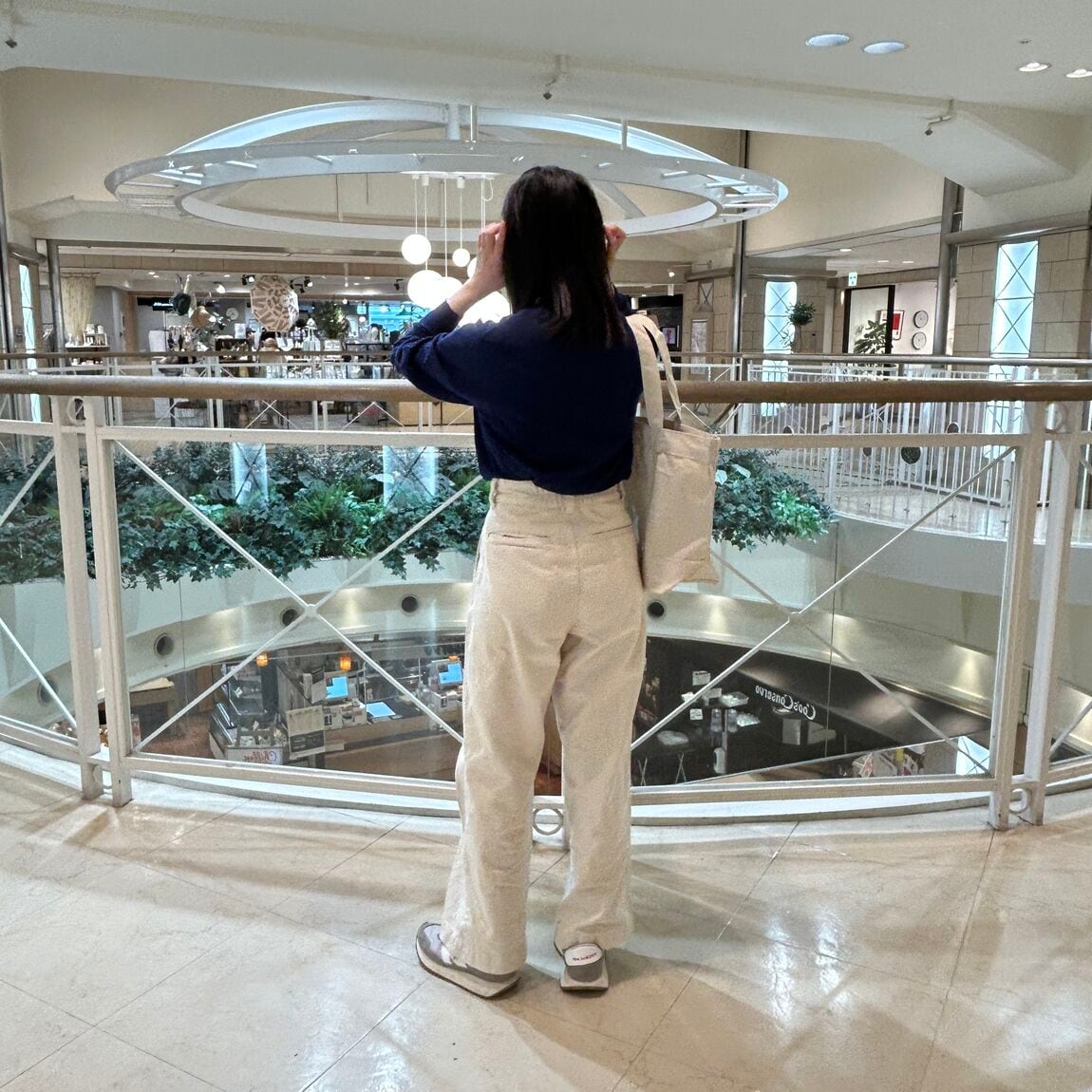 カーデ背面