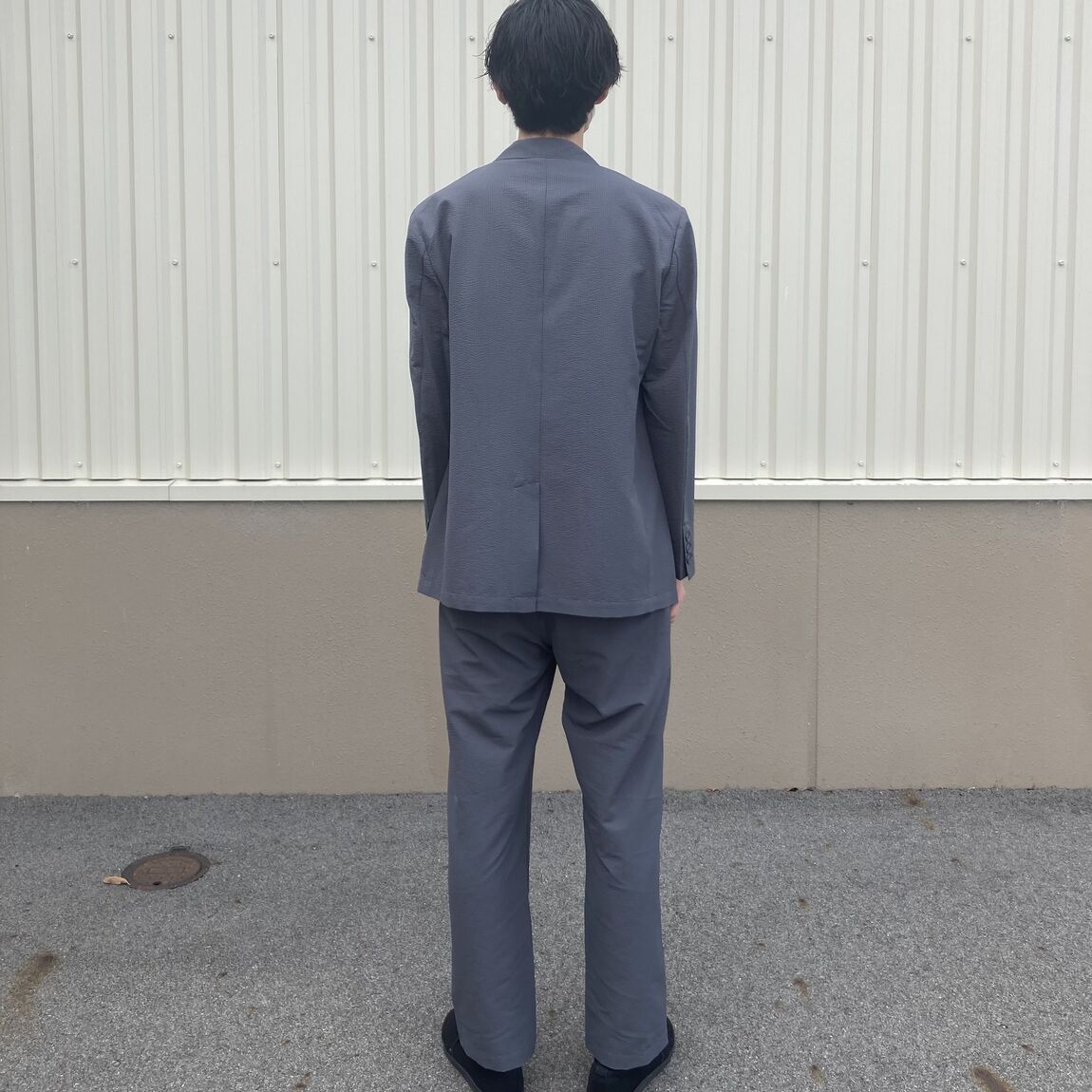 男性スタッフスナップ　後ろ姿