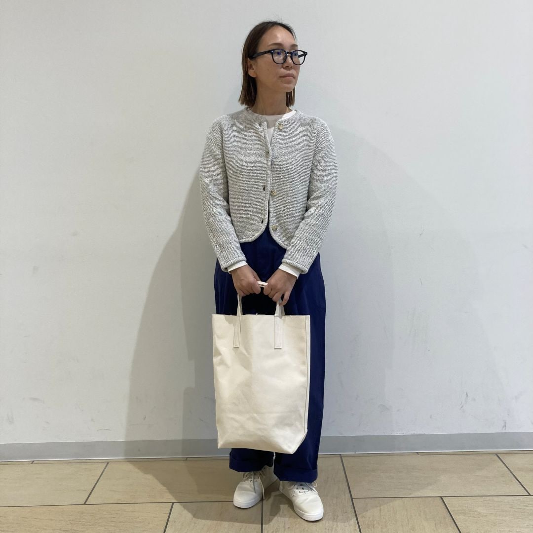 【テラスモール湘南】ラボの洋服全身コーディネート