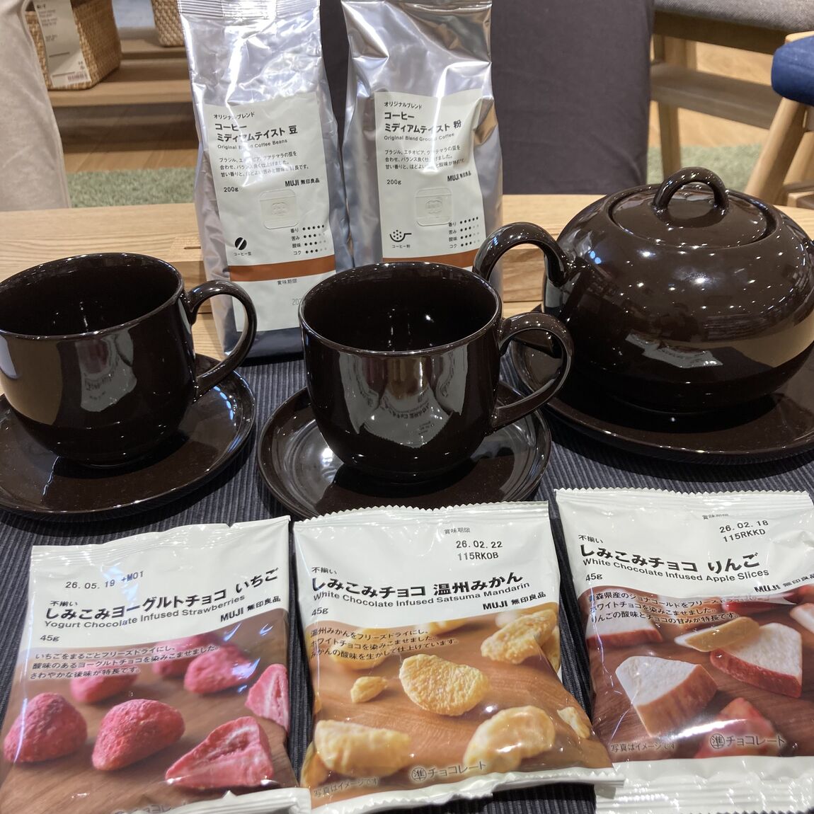ミディアムコーヒーとしみこみチョコ３種ディスプレイ