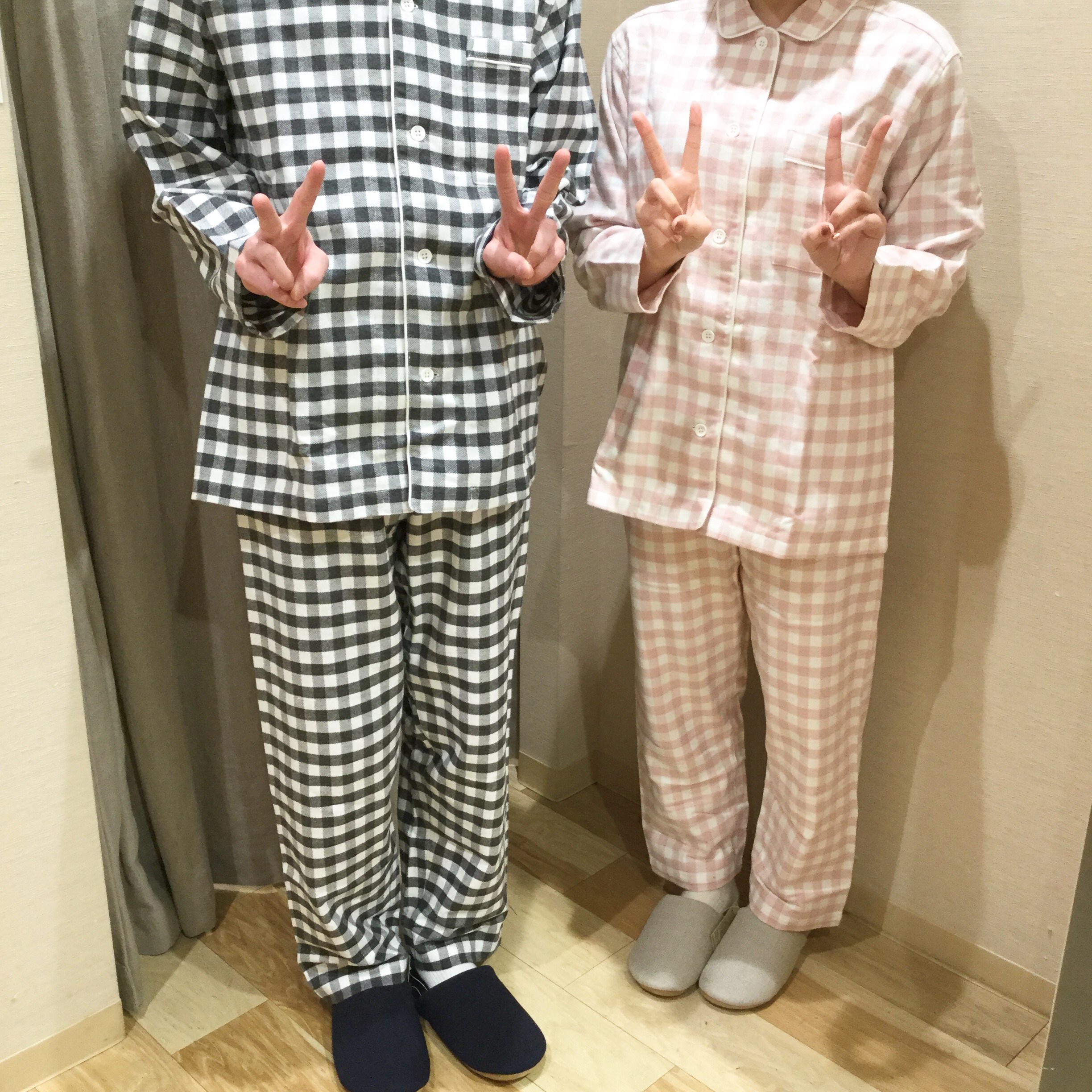 【MUJIcomさっぽろ地下街オーロラタウン】パジャマの2人