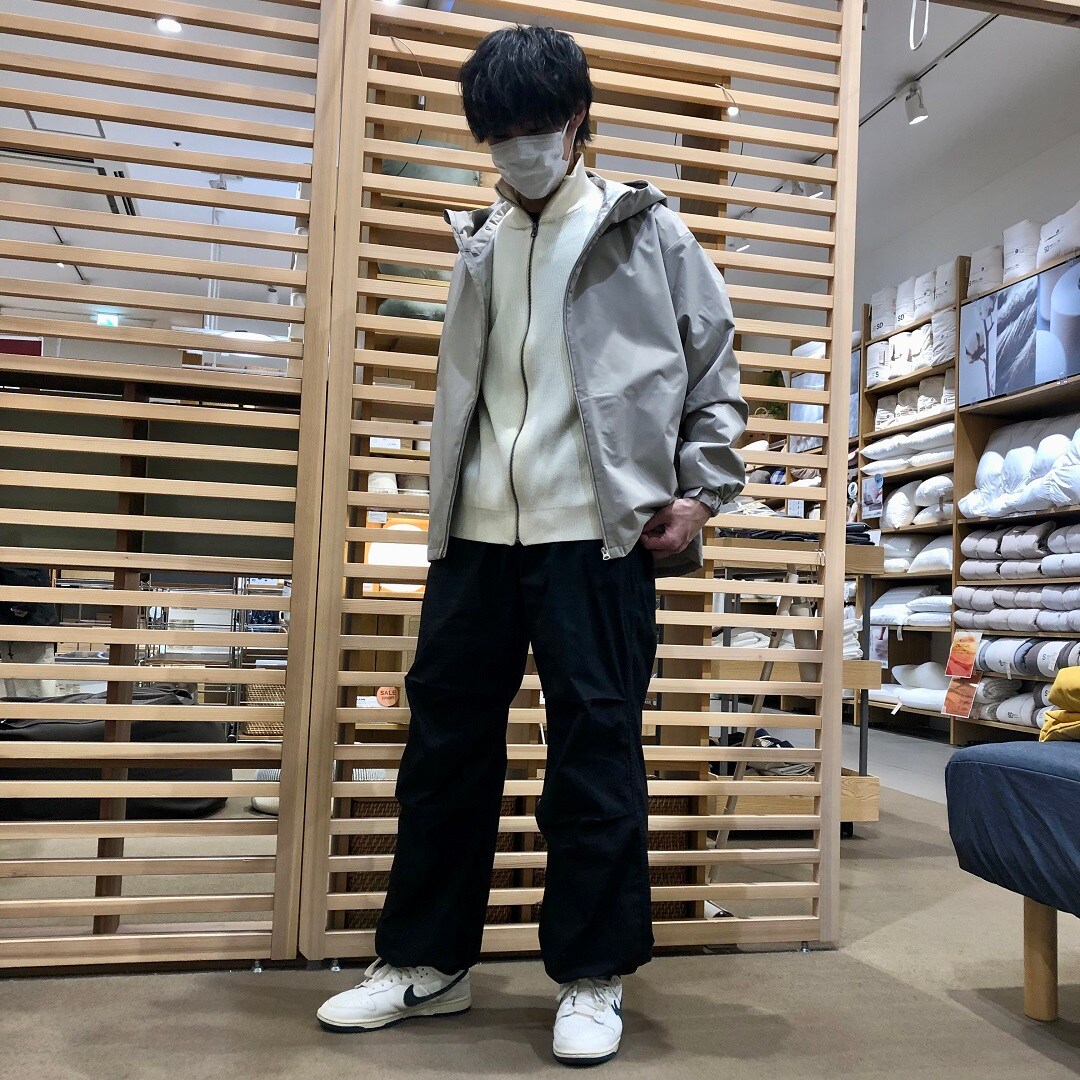 パラシュートパンツ