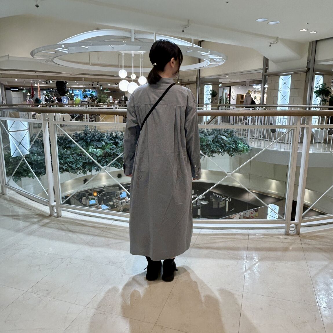 背面