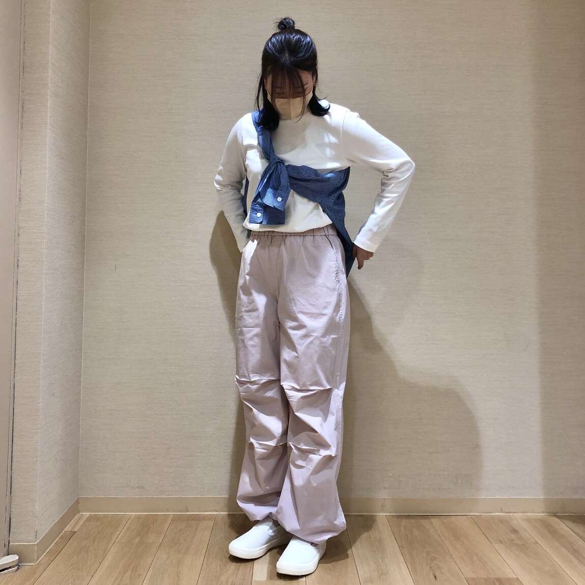 婦人スムース編みクルーネック長袖Tシャツ・XL・白