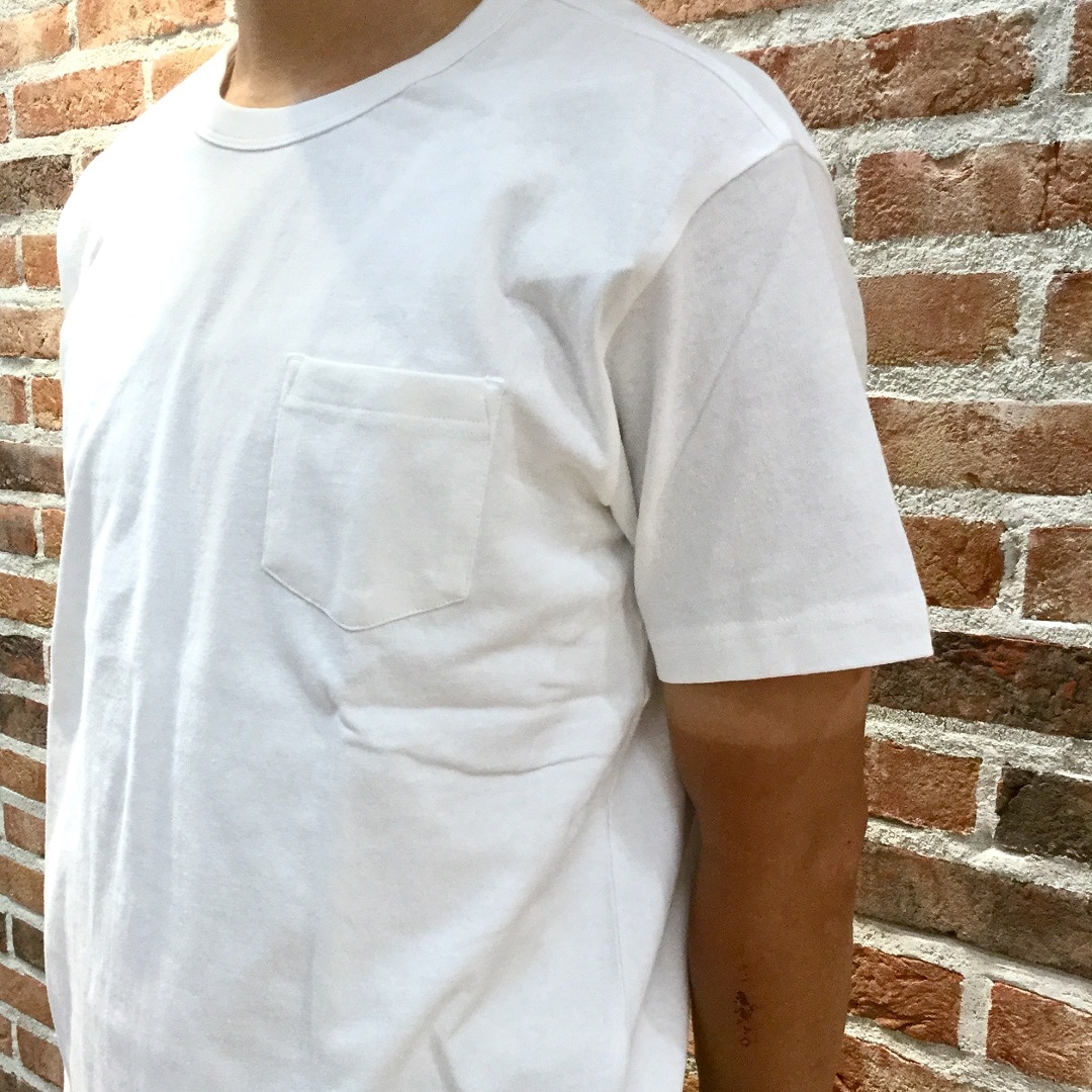 胸ポケット