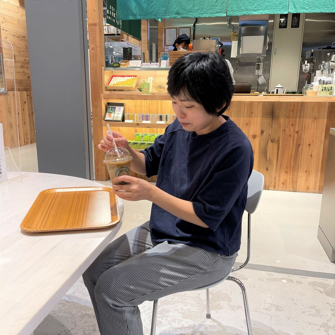 【堺北花田】つぼ市製茶本舗のカレーに合うアッサムチャイ｜フードコート