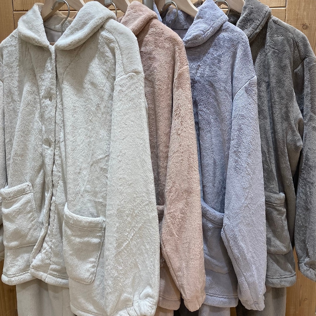 着る毛布パジャマカラバリ