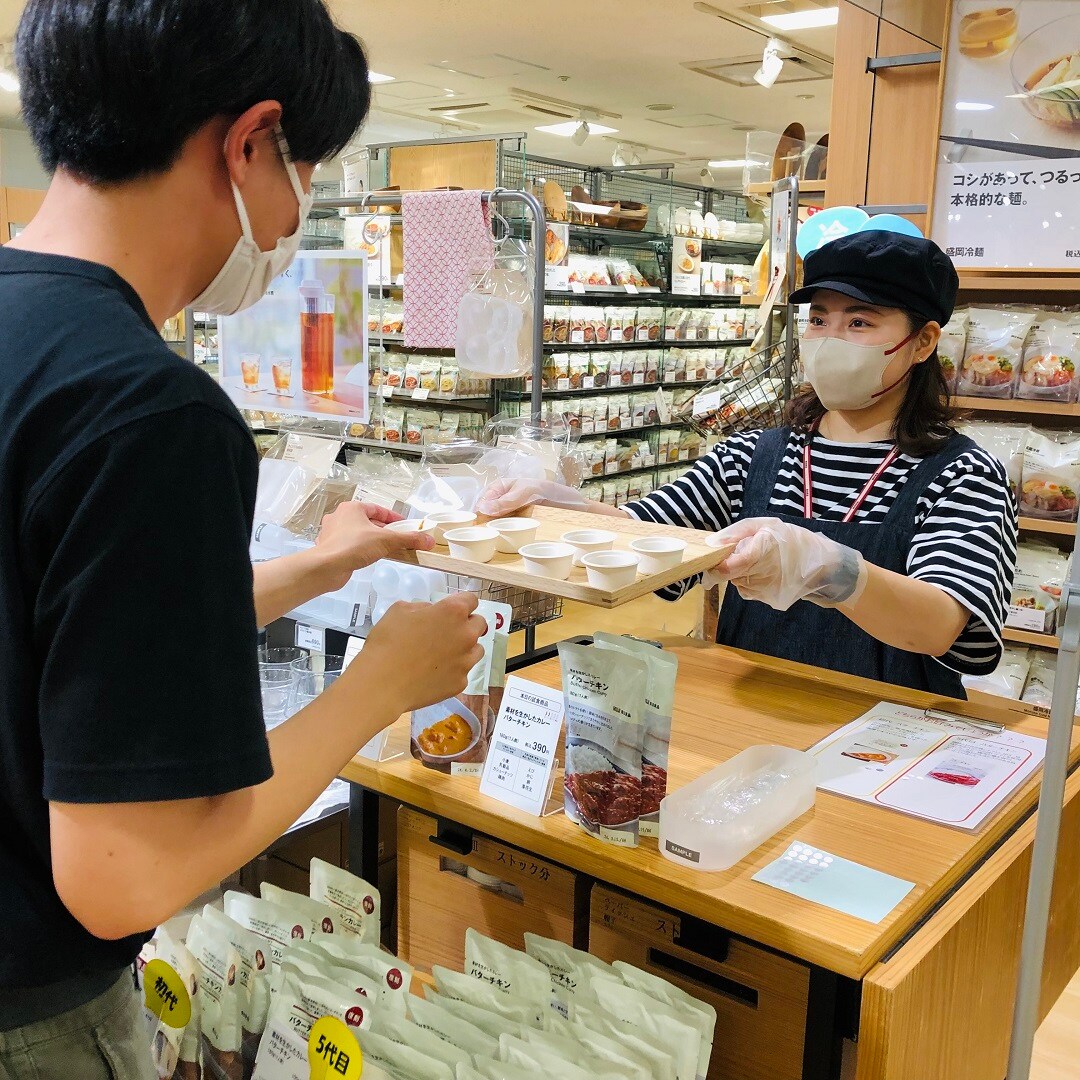 【新横浜プリンスペペ】バーターチキンカレー食べくらべ