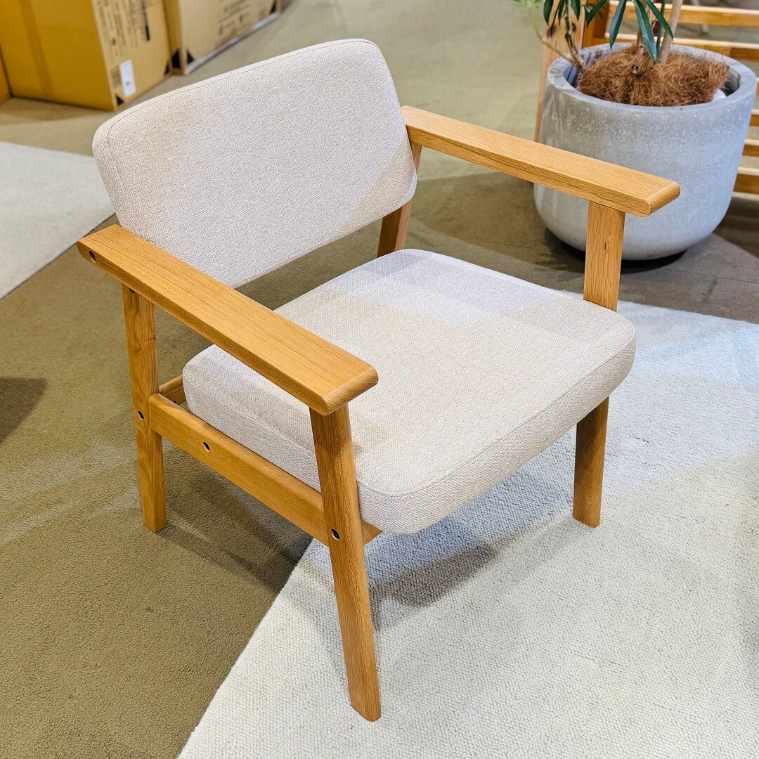 【セレオ国分寺】新しい　テーブル・チェア入荷しました。