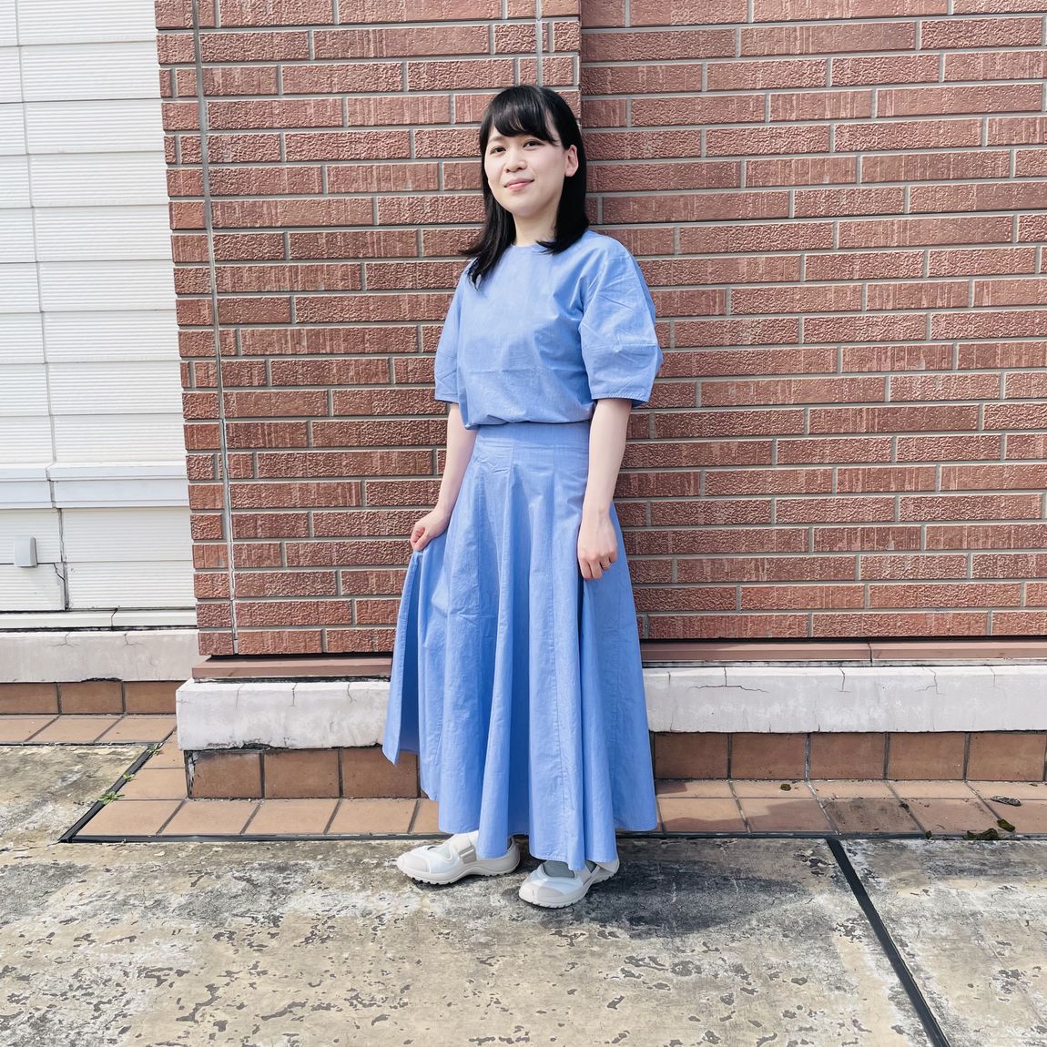 ①