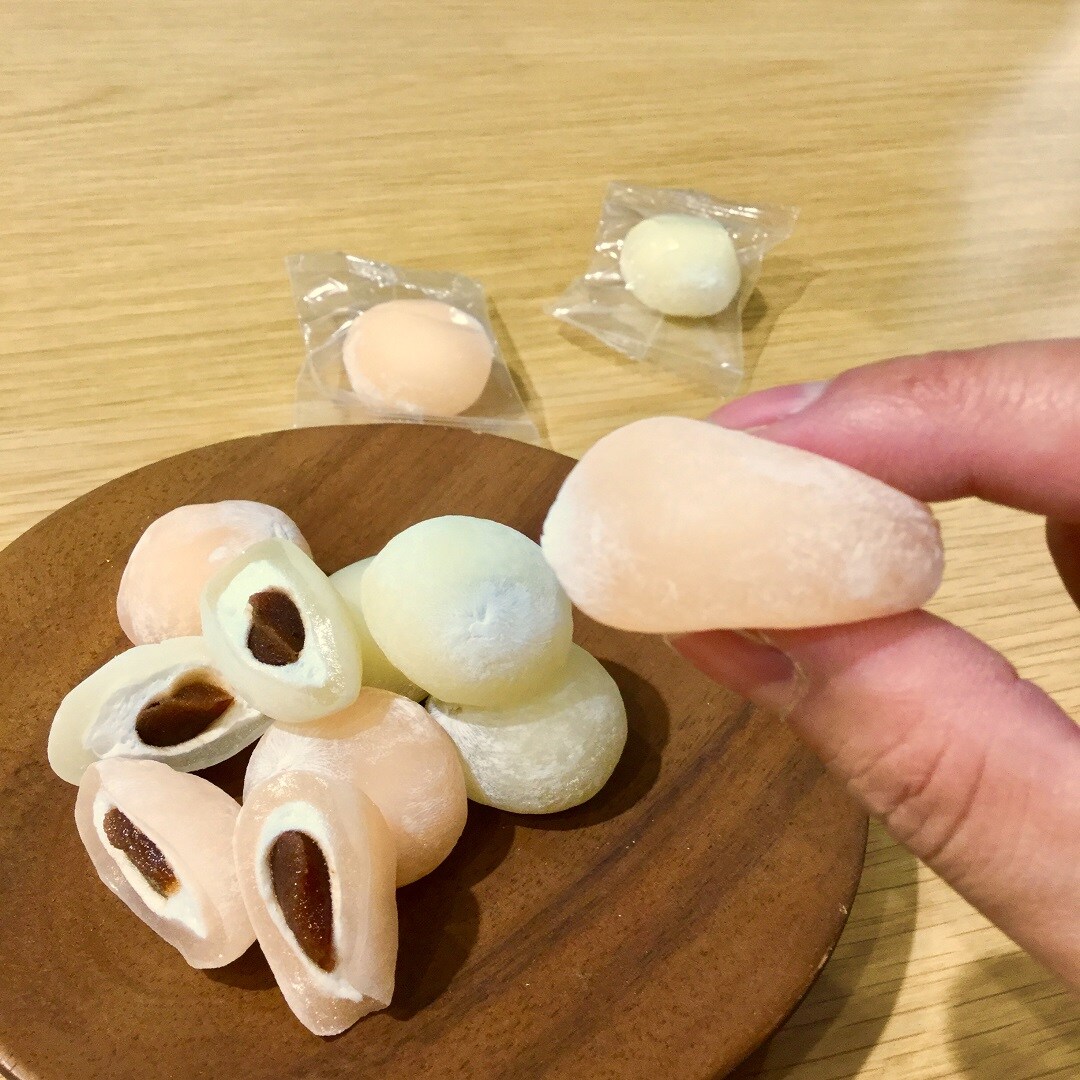 【近鉄四日市】紅白のお菓子