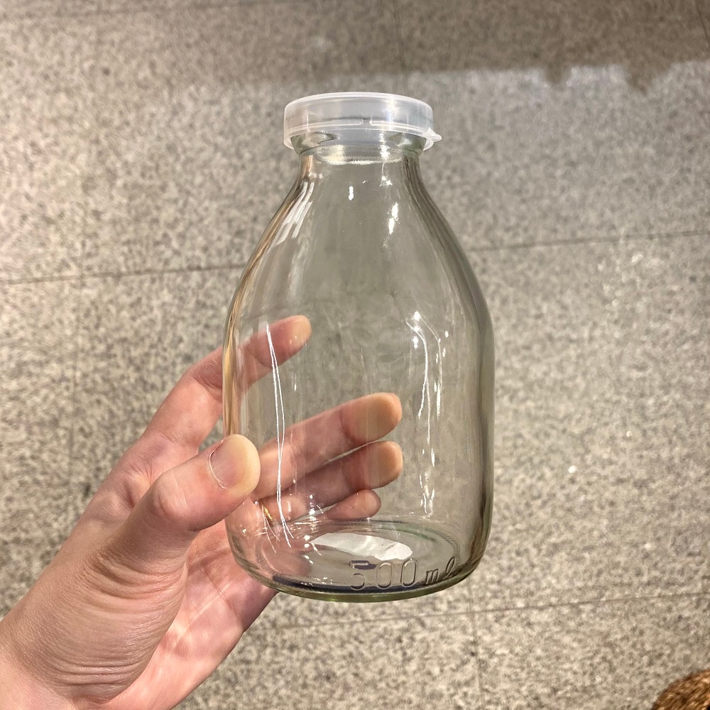 牛乳びん中