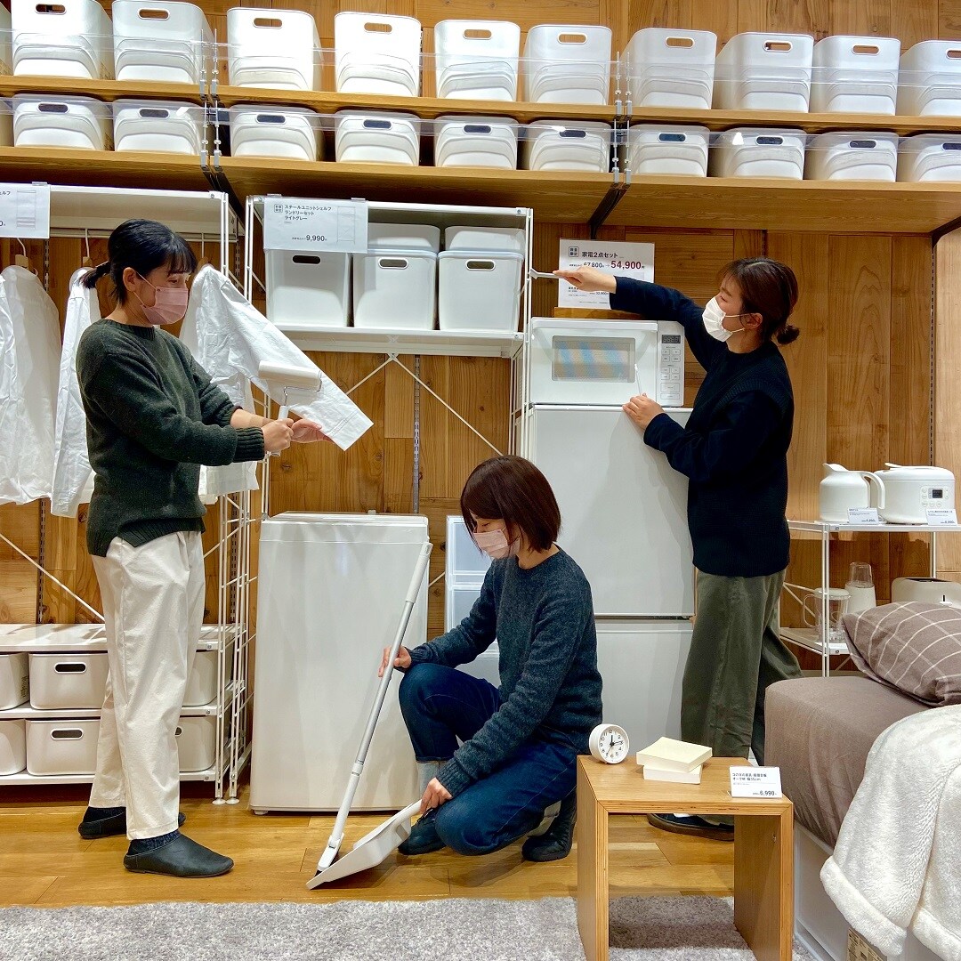 スタッフ